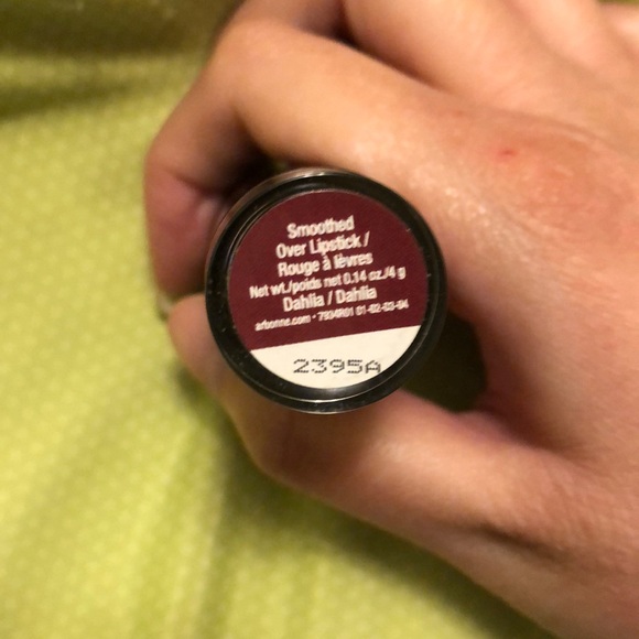 2/$30 Arbonne Smoothed Over Lipstick - Picture 1 of 3